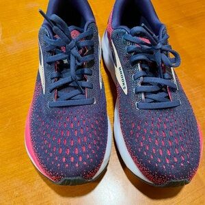 Brooks Dark Blue and Pink Athletic Shoes